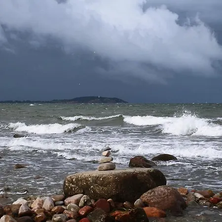 In With Swimming Pool Tatil Evi