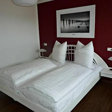 In With Swimming Pool Tatil Evi Dranske