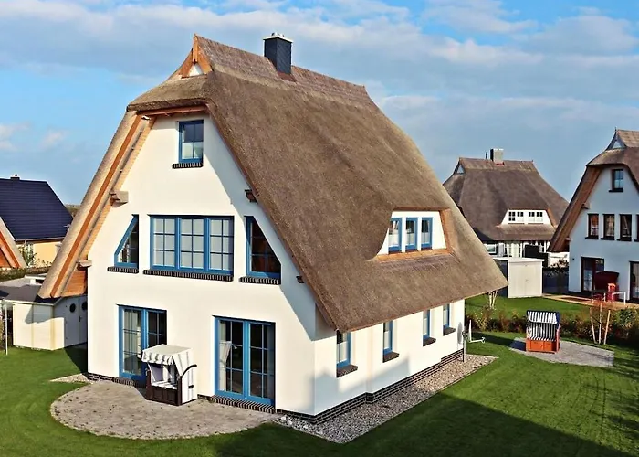 In With Swimming Pool Dranske